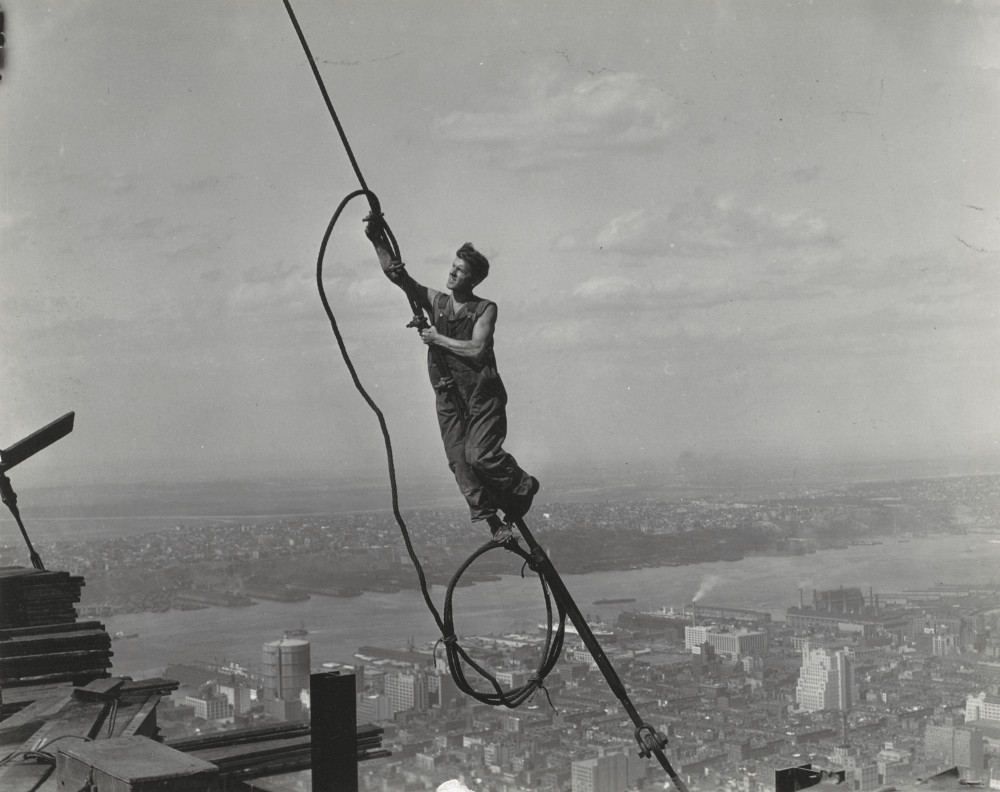 Empire State Building Construction - Fists and .45s!