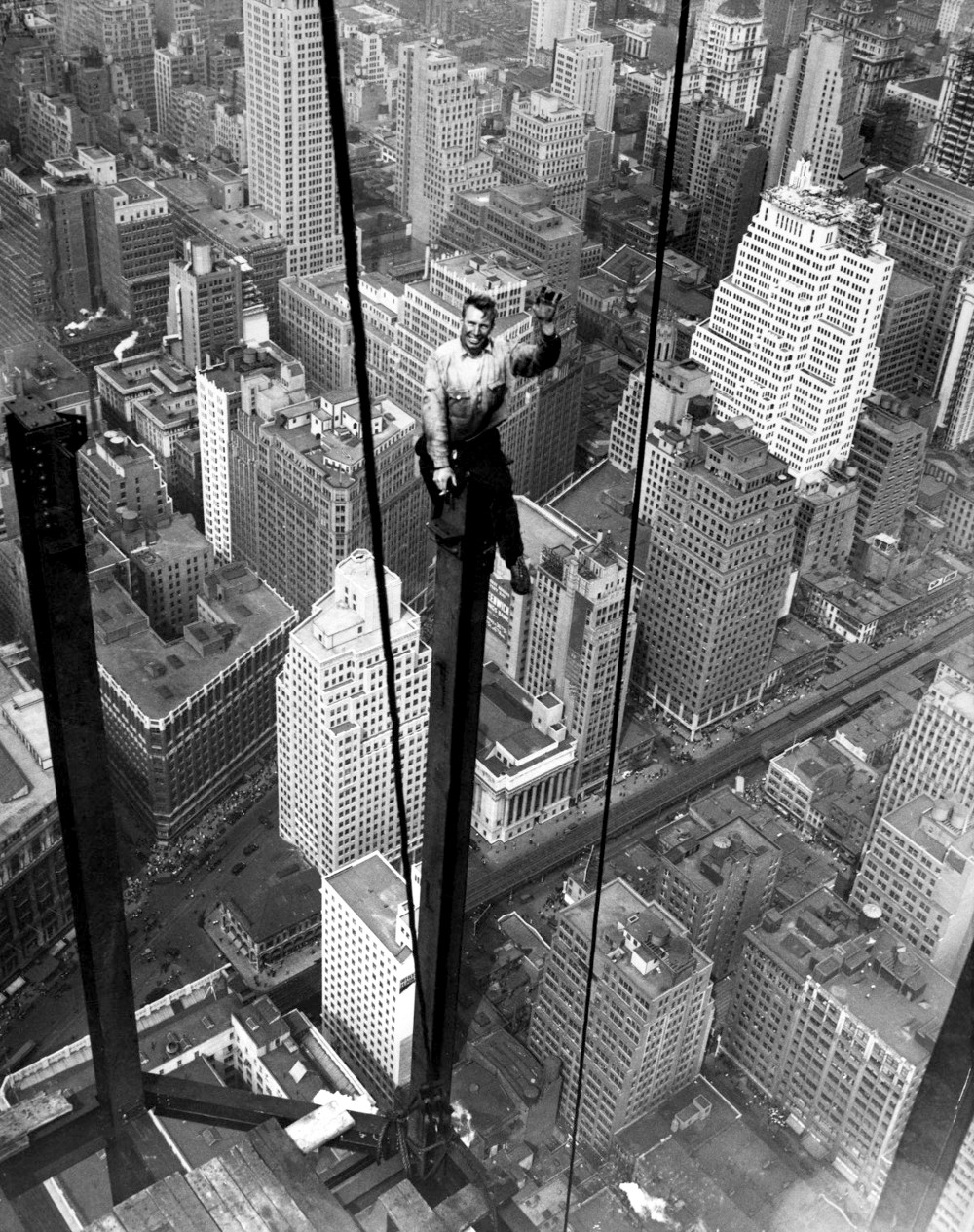 Empire State Building Construction - Fists and .45s!